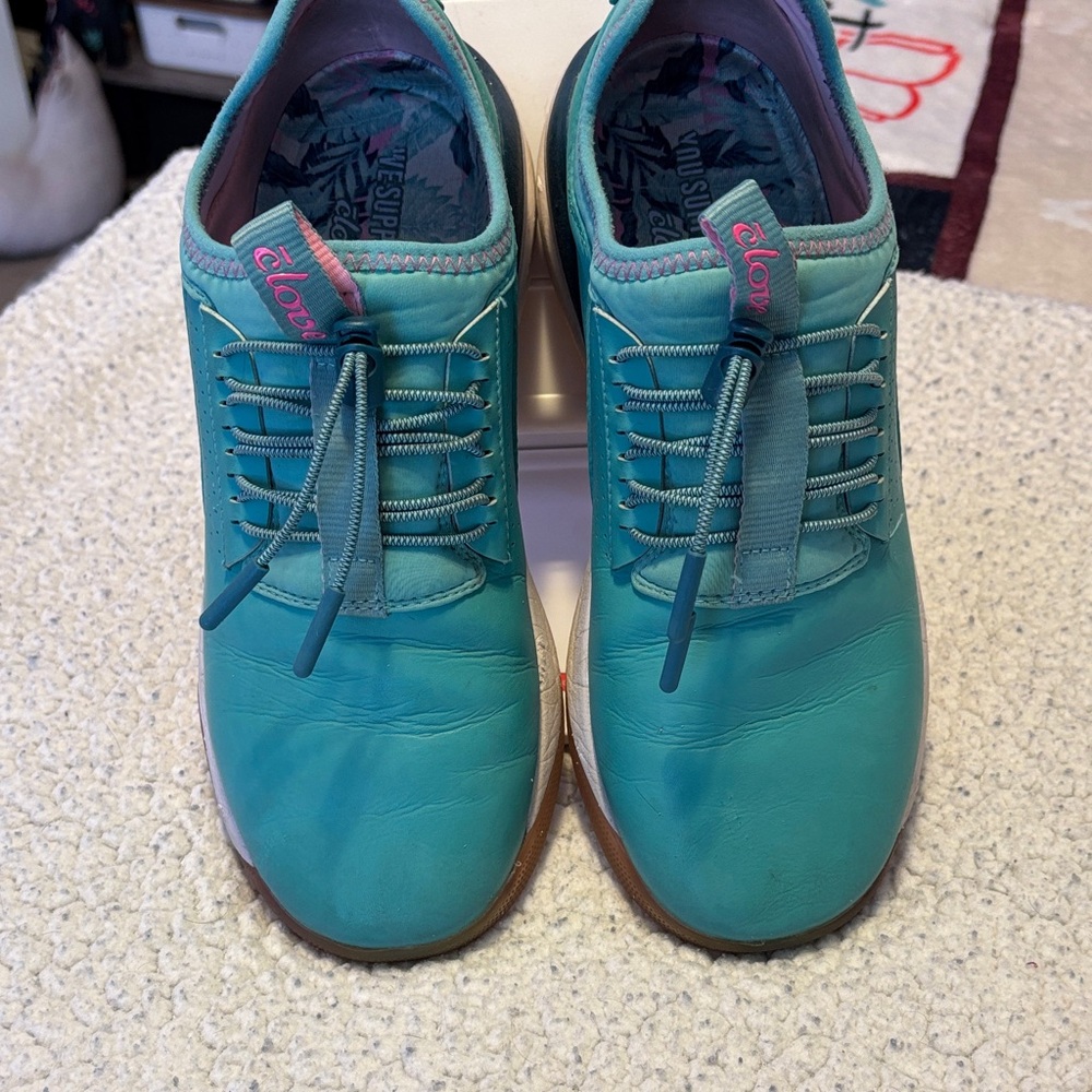 Clove Women's Blue nursing sneakers